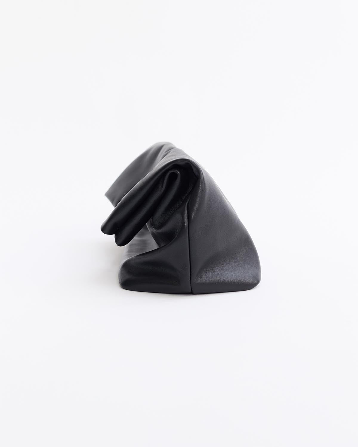 Benny Fold Clutch: Black